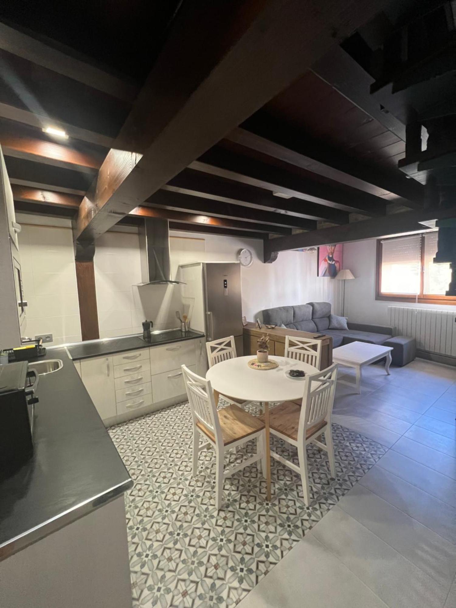 Apartamento Duplex En Sangueesa De 3 Dormitorios Y 2 Banos Eksteriør billede